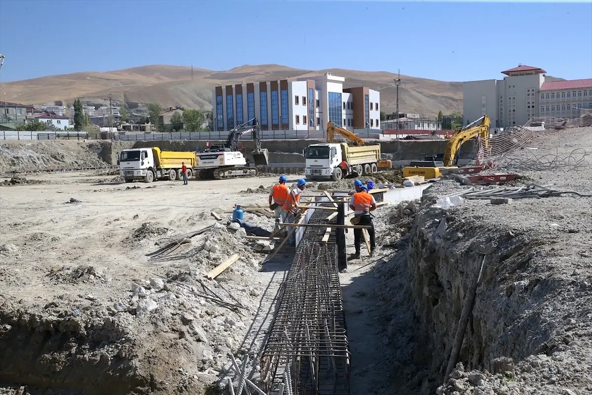 Van’da Şehir Hastanesi İnşaatı Devam Ediyor