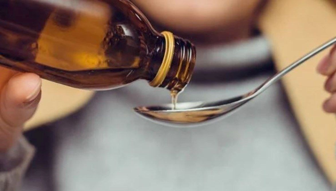 11 cocugun ani olumunde oksuruk surubu suphesi doktor gozaltinda surubun satisi yasaklandi PwFwaYLu