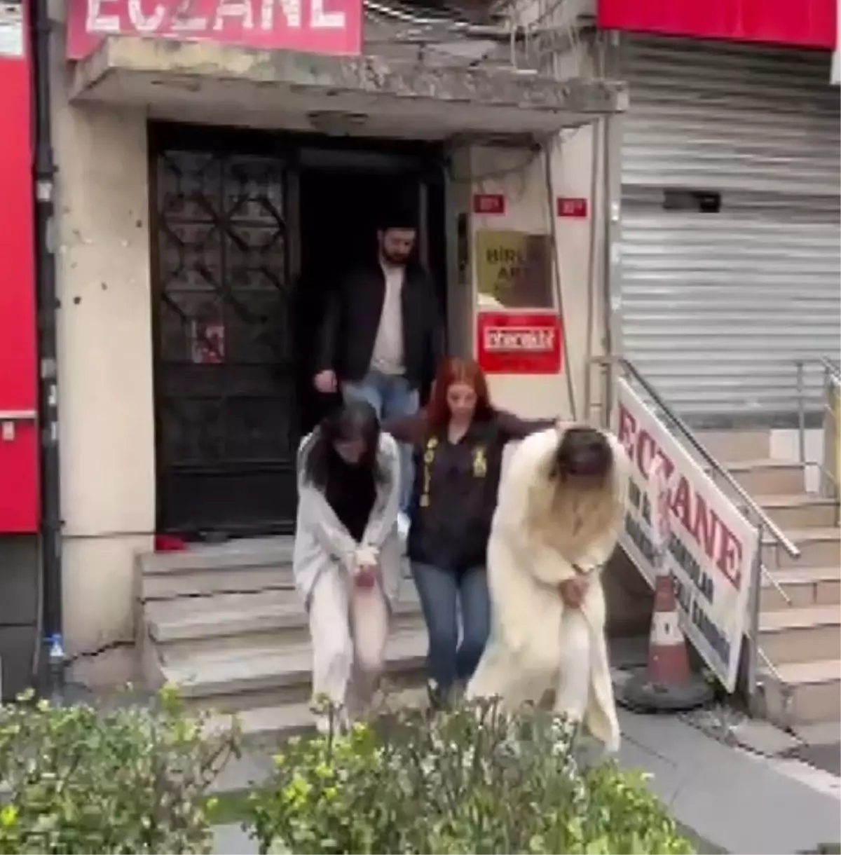 İstanbul Merkezli Fuhuş Operasyonu: 20 Gözaltı, 16 Tutuklama