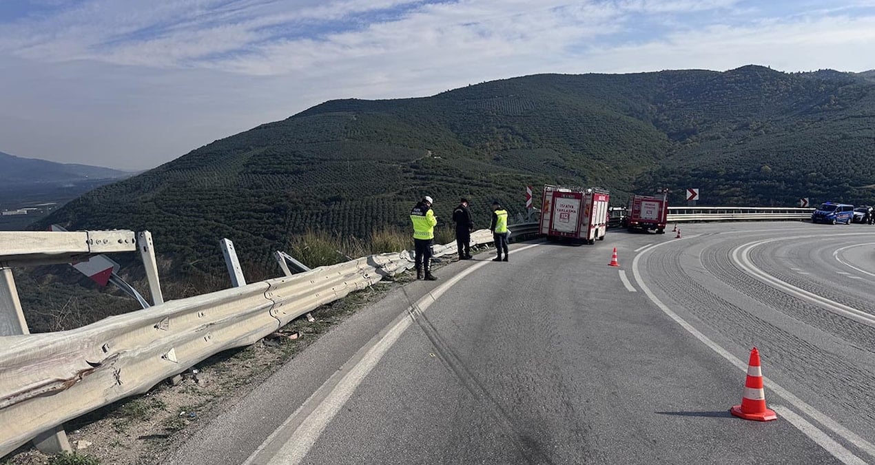 Bursa’da kamyon uçuruma devrildi: 2 kişi öldü