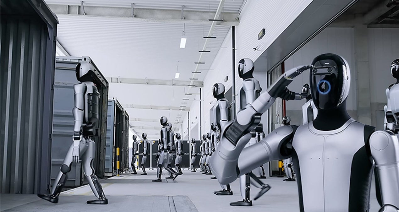 Dünyanın ilk insansı robot toplu teslimatı yapıldı! Otomotiv devleri işçi yerine insansı robotları işe aldı