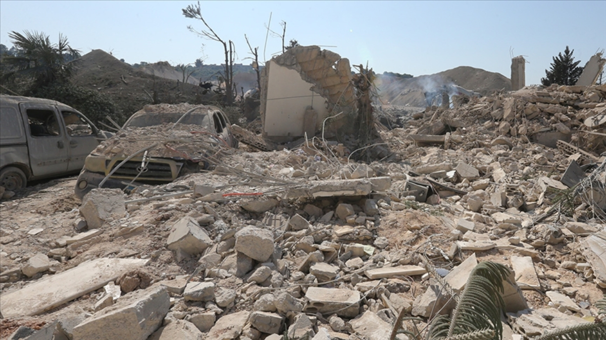 İsrail, ateşkese rağmen Lübnan’ı yine vurdu