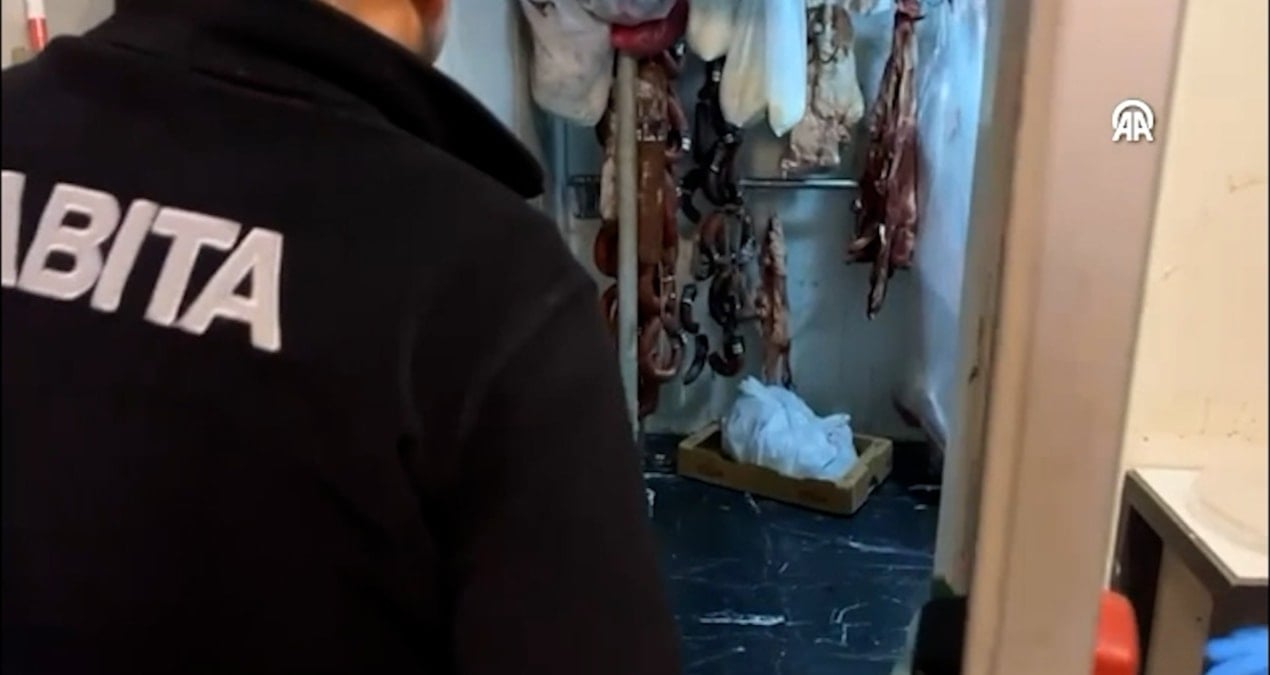 Kasapta korkunç manzara! Zabıta ekipleri görünce şoke oldu