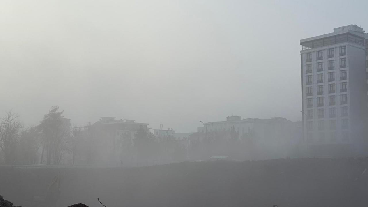 Diyarbakır’da uçak seferlerine sis engeli