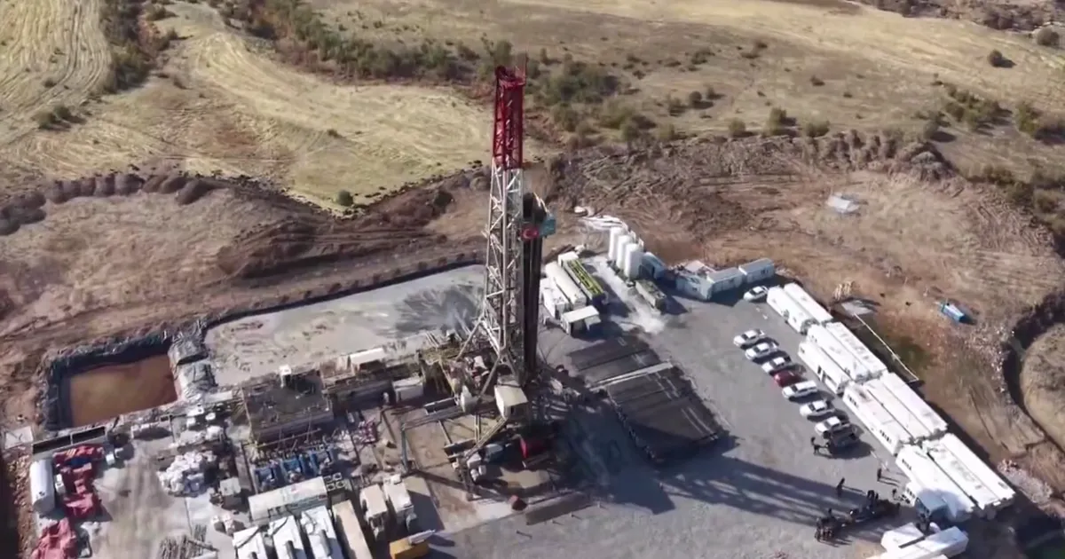 Gençler sondaj sahasında… Silopili öğrenciler petrol arama çalışmalarını yerinde inceledi