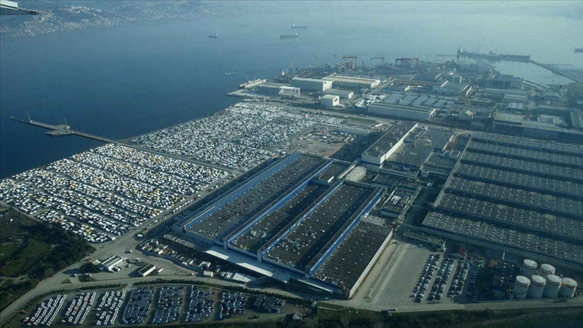 otomotiv-sektorunden-kasimda-38-milyar-dolarlik-ihracat-ZXgGhDaN.jpg