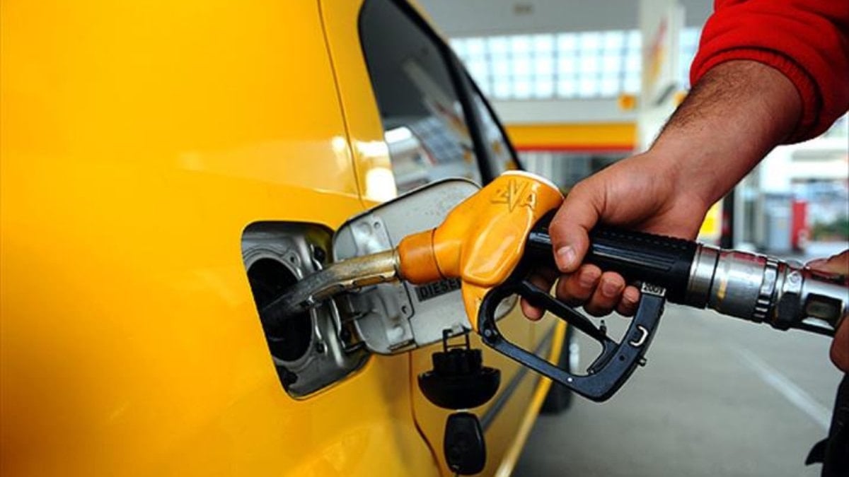 Akaryakıt Krizine Karşı Gece Satışları Yasaklanabilir