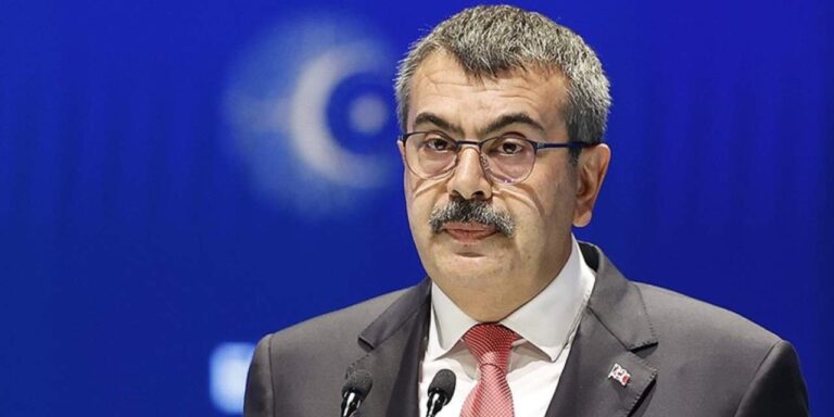 bakan-tekin-rakam-verdi-meslek-liselerine-talep-artti-DFPtaImq