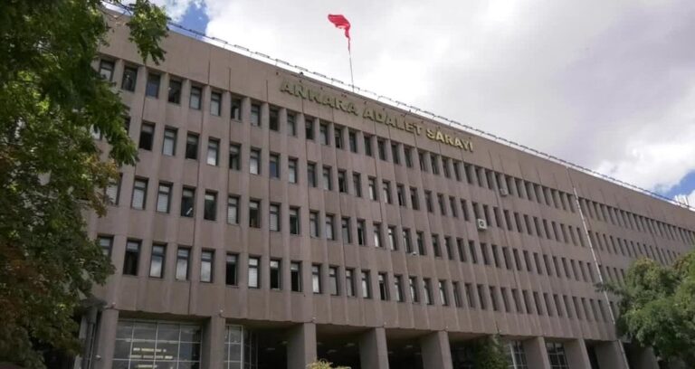 feto-firarisi-cevheri-guvene-bilgi-sizdirma-davasinda-3-polis-beraat-etti-SYNQVdeZ
